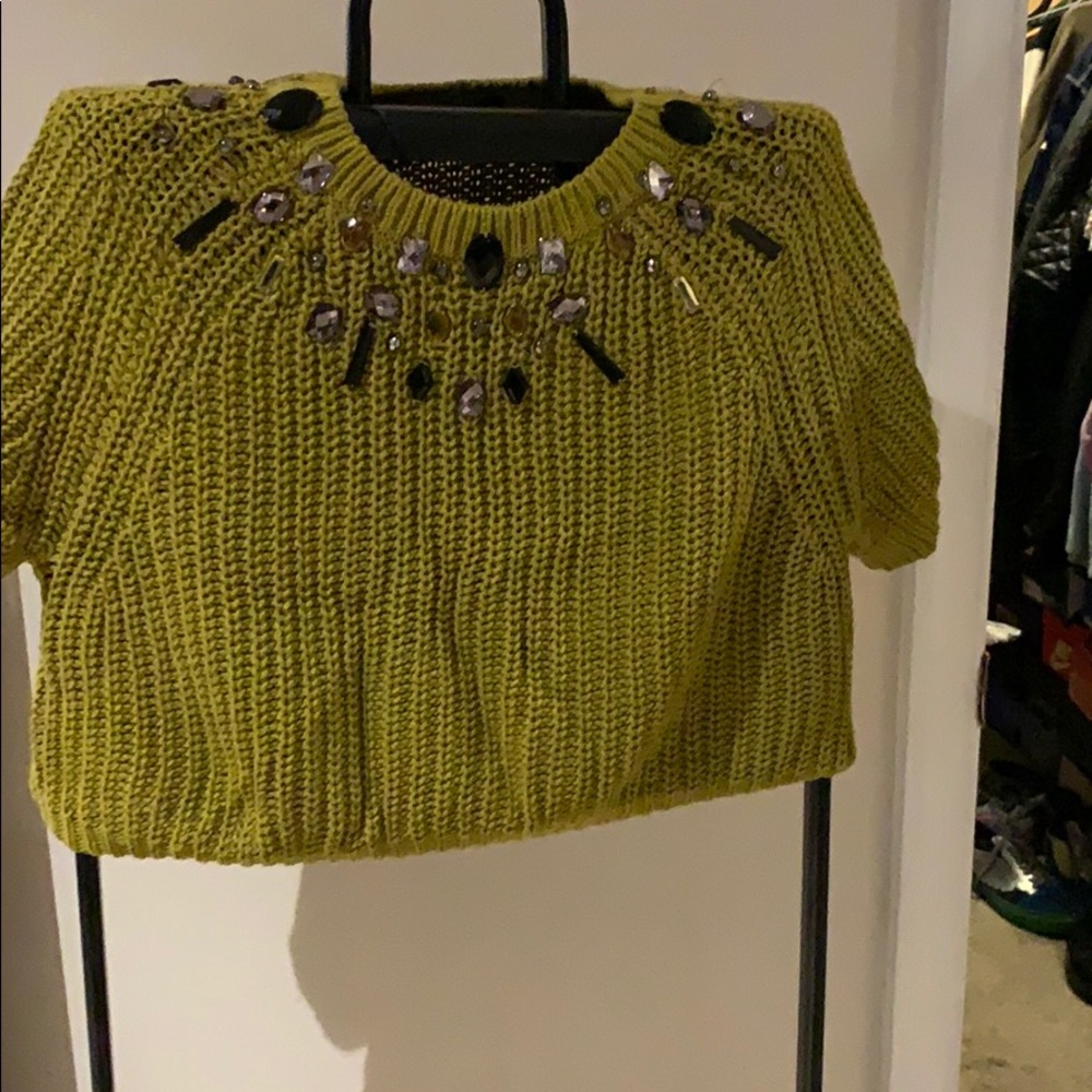 Super cute crop top sweater